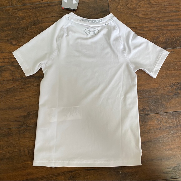 3/$36 - Boys Under Armour Fitted Tee - White - Picture 5 of 8